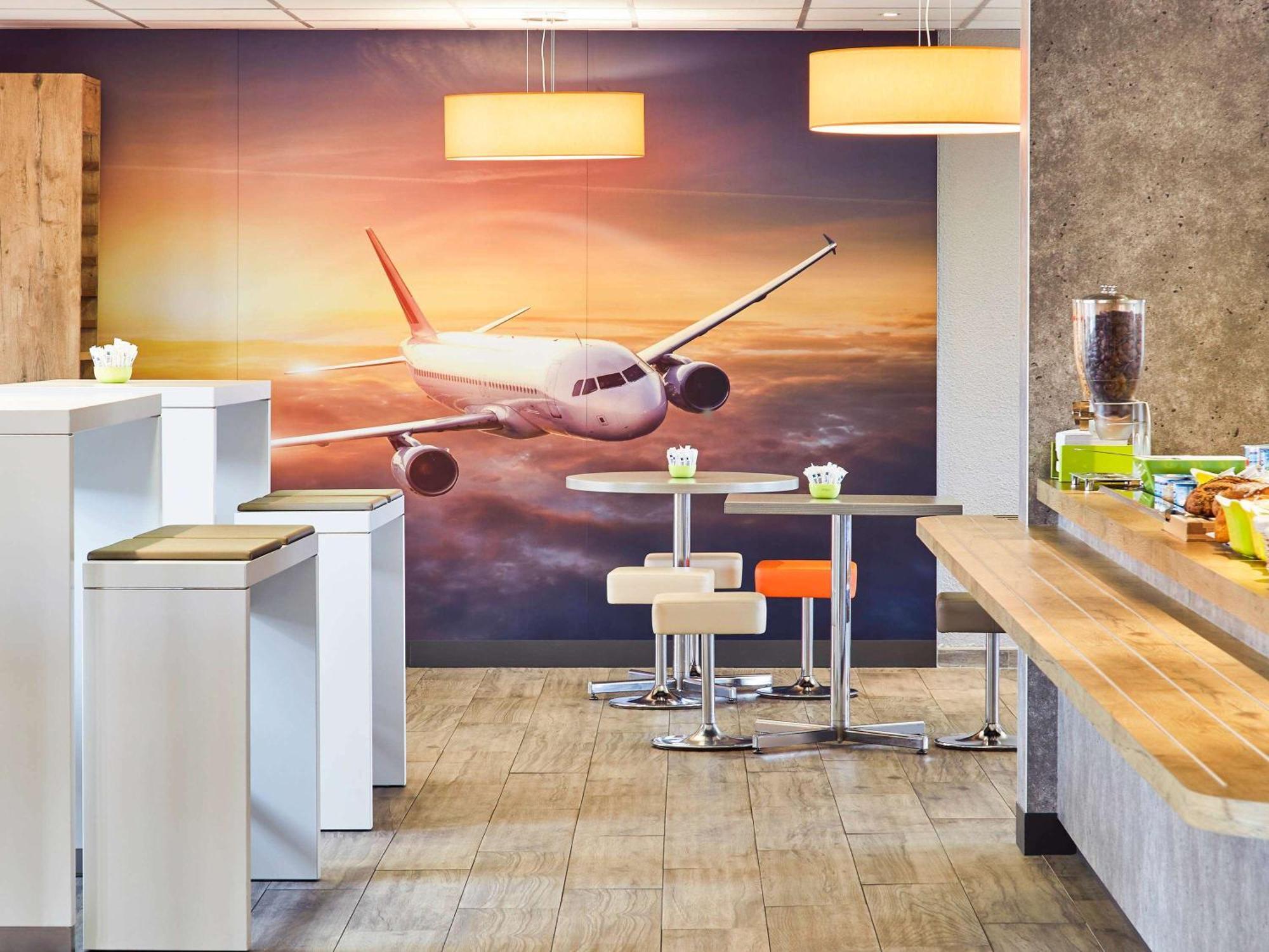 Ibis Budget Marseille Aeroport Provence Vitrolles  Luaran gambar
